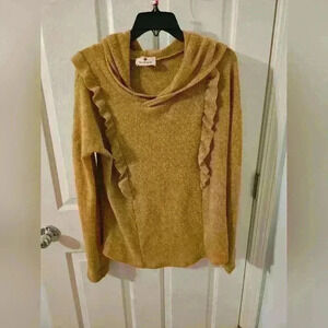 Betsey's Boutique Shop Mustard Long Sleeve Top Size L very soft